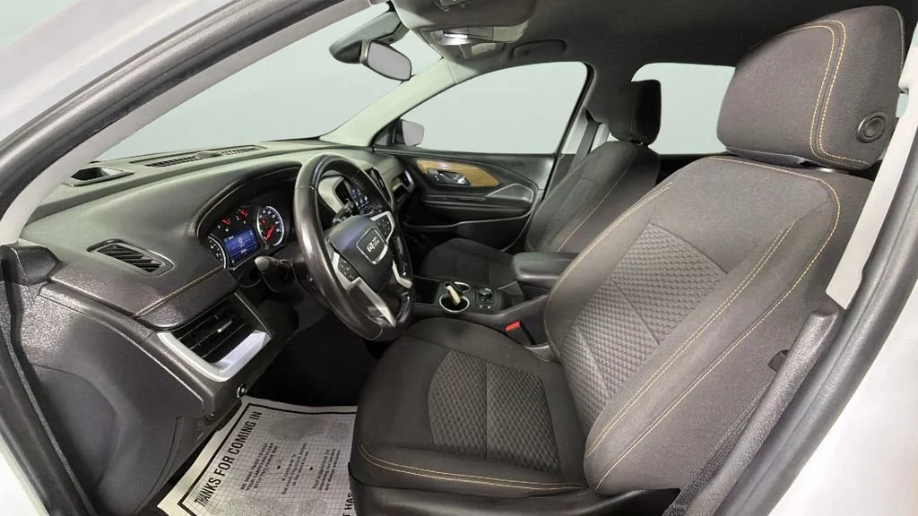 Used 2021 SUMMIT WHITE GMC SLE image 17
