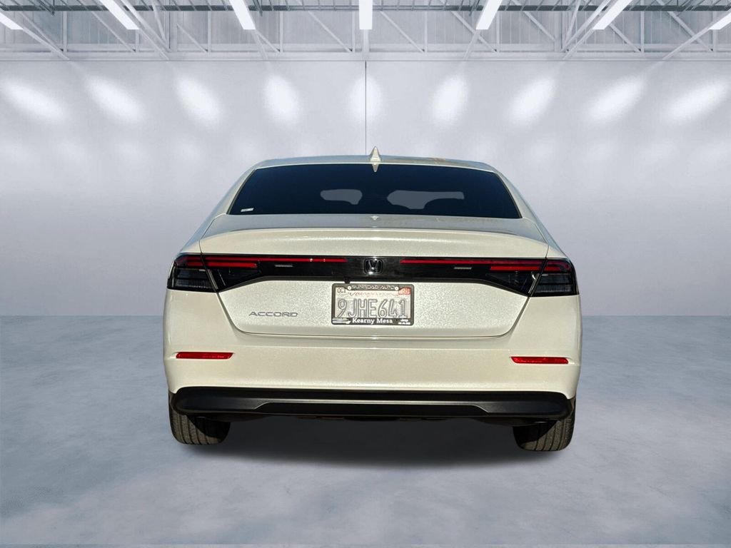 Used 2024 White Honda EX image 5