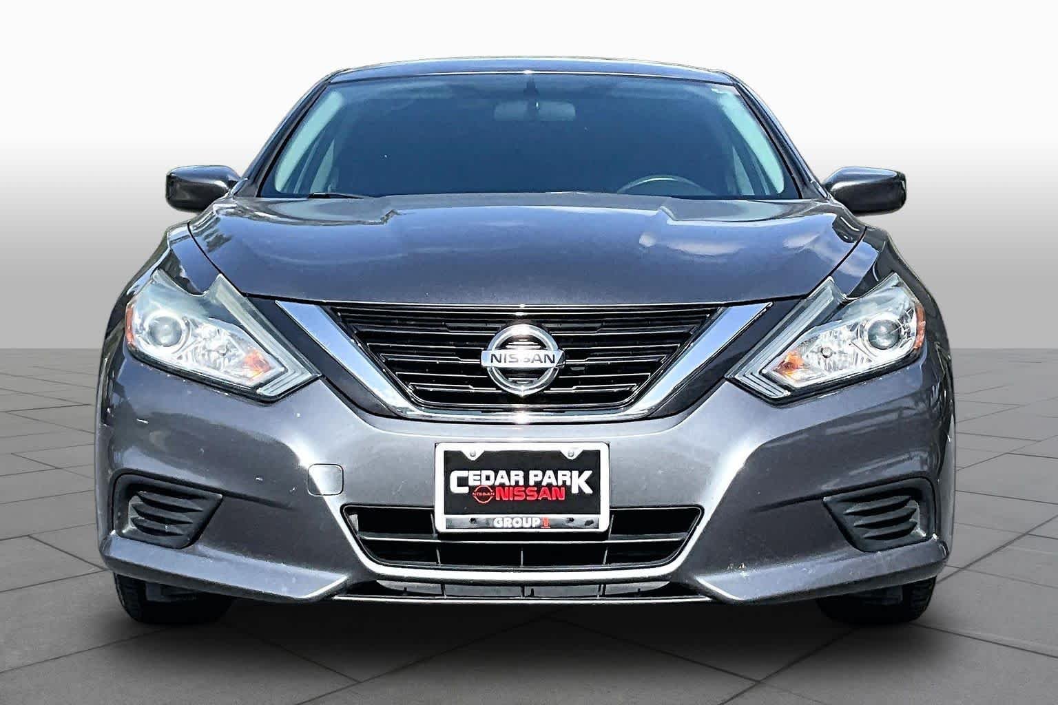Used 2018 Gun Metallic Nissan 2.5 S image 4