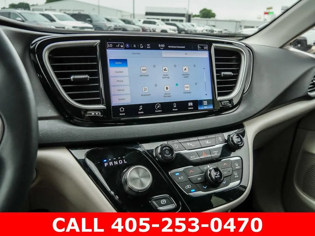 Used 2023 Gray Chrysler Touring L image 34