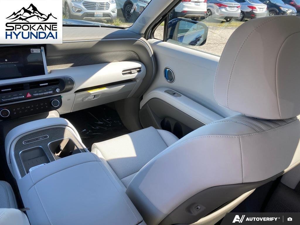 New 2026 Classy Blue Pearl Hyundai SEL Premium 7P image 28