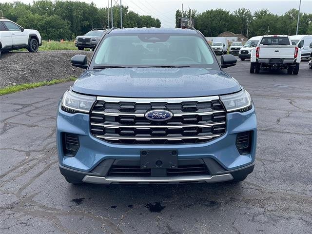 New 2026 Vapor Blue Metallic Ford Active image 40