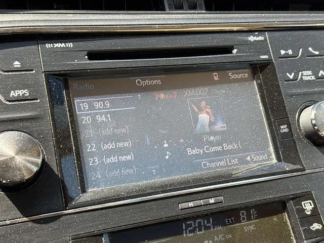Used 2015 Red Toyota XLE Touring image 3