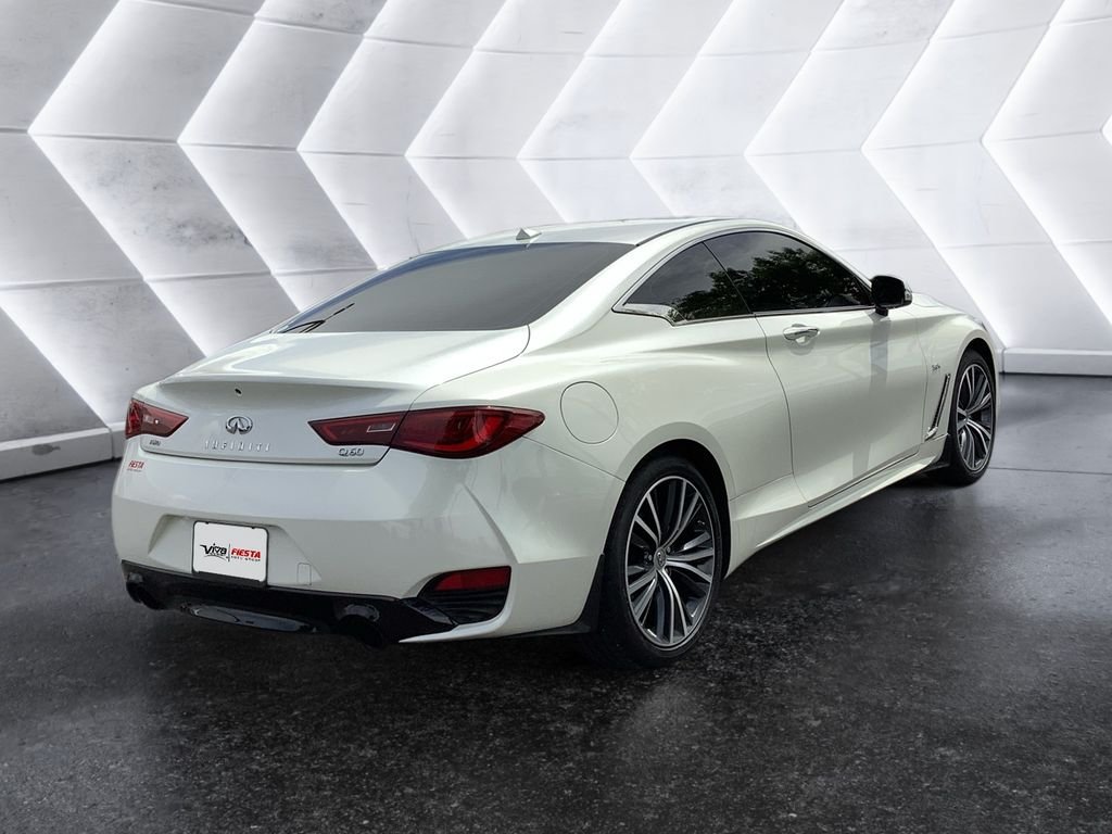 Used 2019 White INFINITI 3.0t LUXE image 4