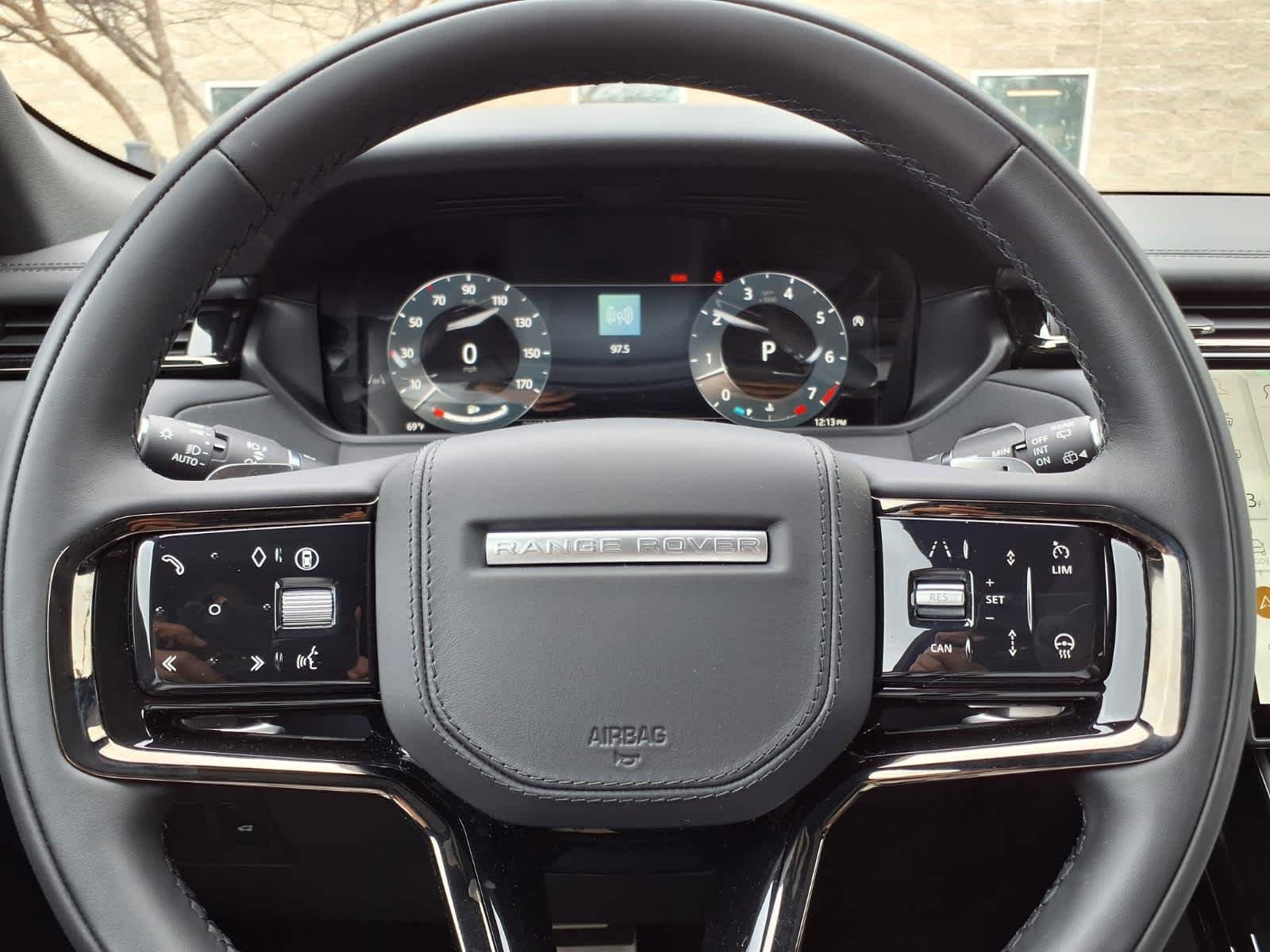 New 2026 Santorini Black Land Rover Dynamic SE image 17