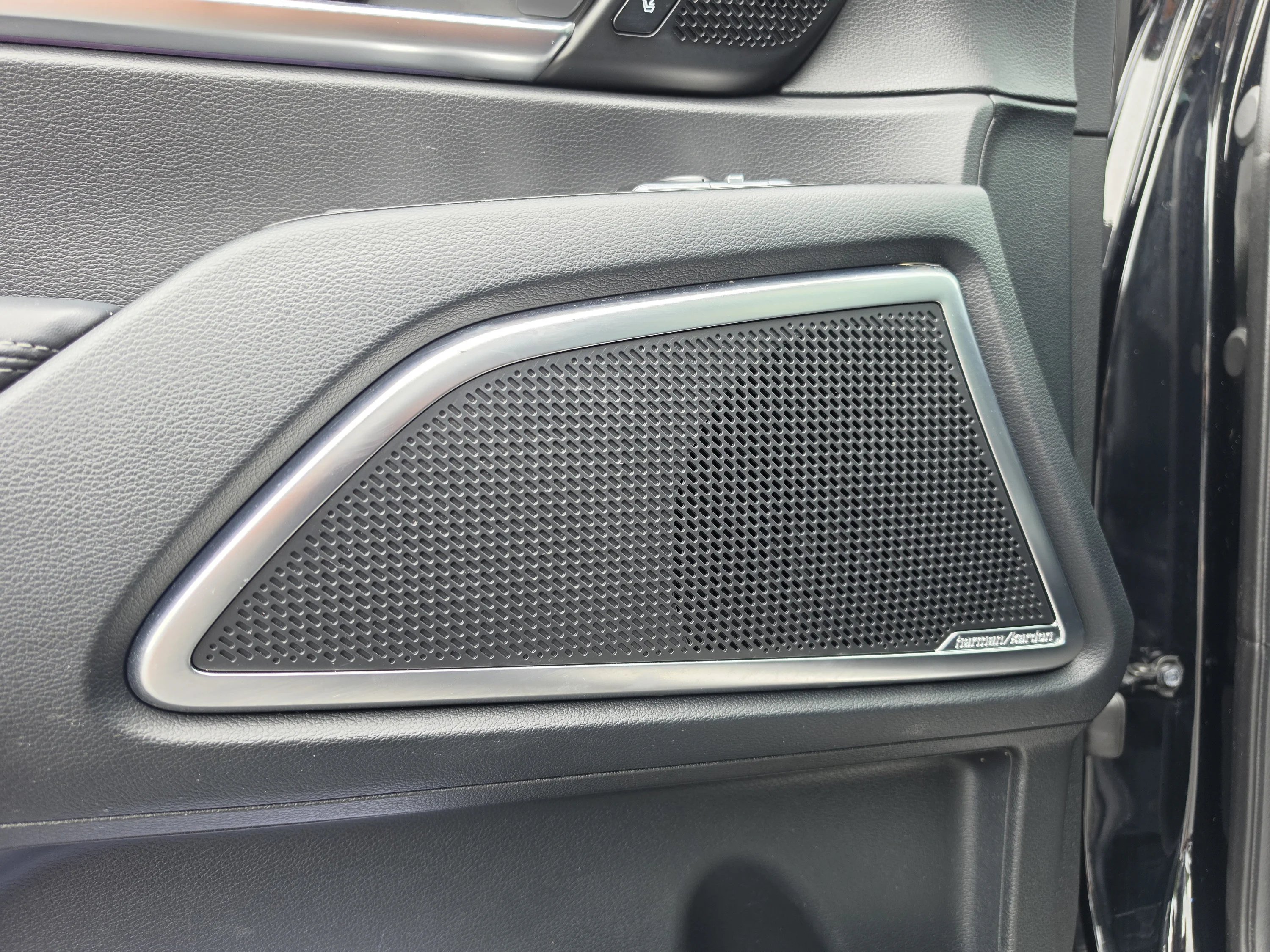 Used 2024 Ebony Black Kia SX Prestige image 26