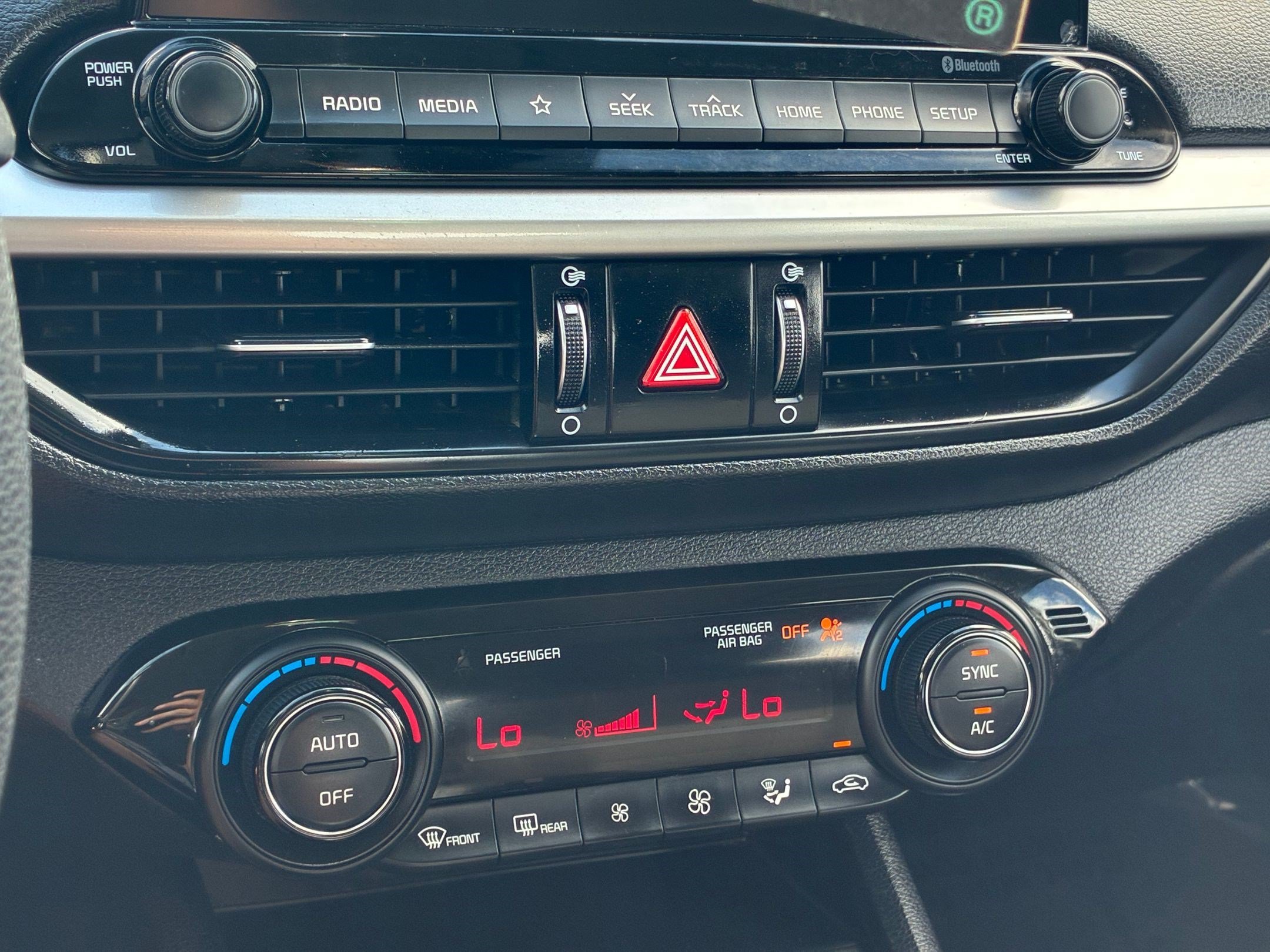 Used 2019 Aurora Black Kia LXS image 31