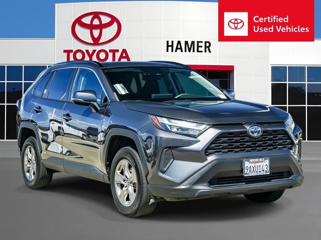 2022 Toyota RAV4 Hybrid XLE