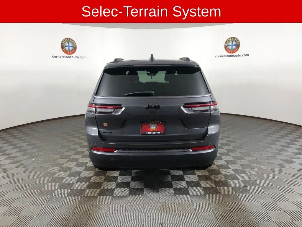 New 2026 Baltic Gray Metallic Clear-Coat Exterior Paint Jeep Altitude image 20
