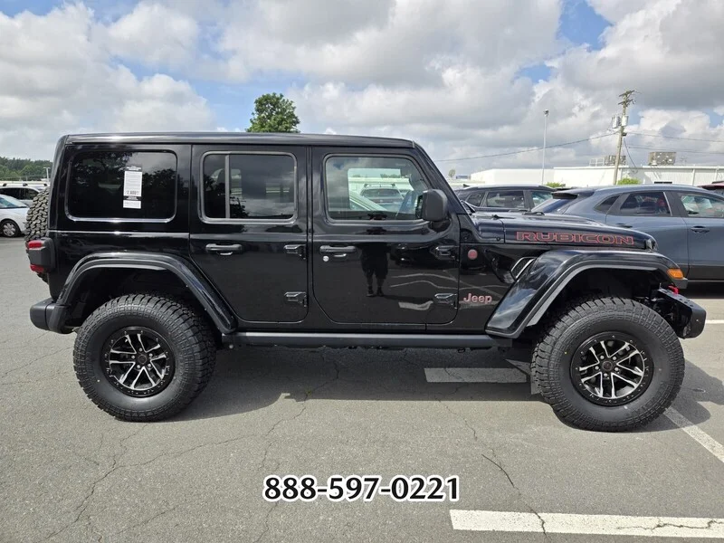 Used 2024 Black Clearcoat JEEP RUBICON X image 7