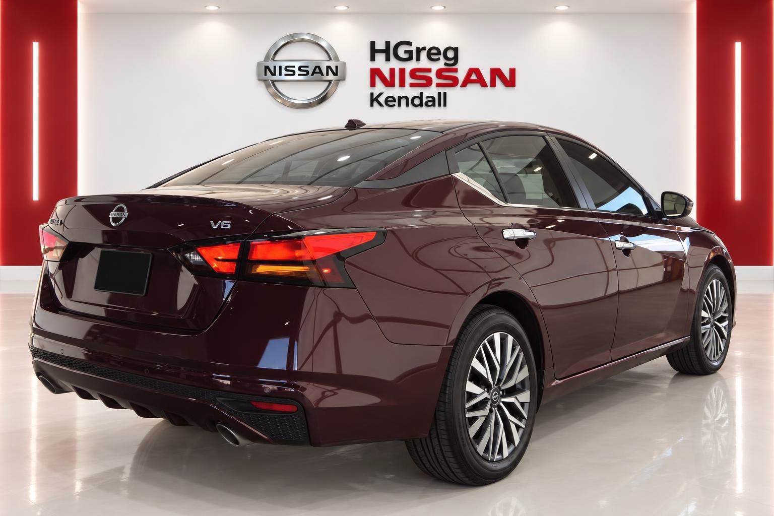 Used 2023 Red Nissan 2.5 SV image 4