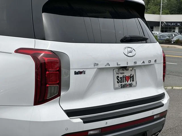 Used 2023 White Hyundai SEL image 11