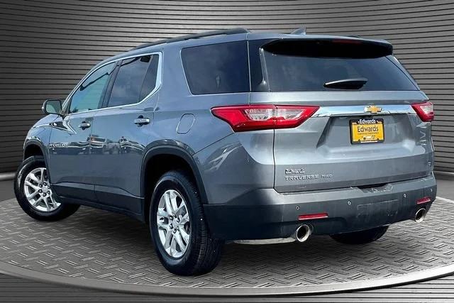 Used 2021 SATIN STEEL METALLIC Chevrolet LT Cloth image 4