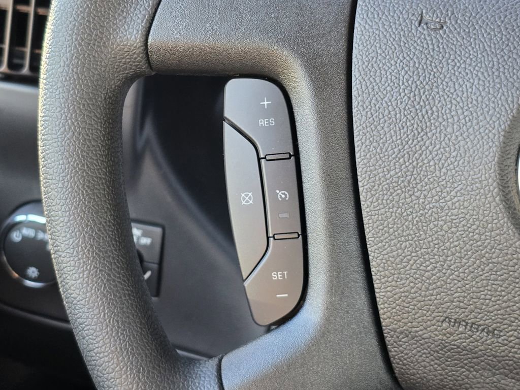2025 Chevrolet Express Cargo Work Van - Photo 28