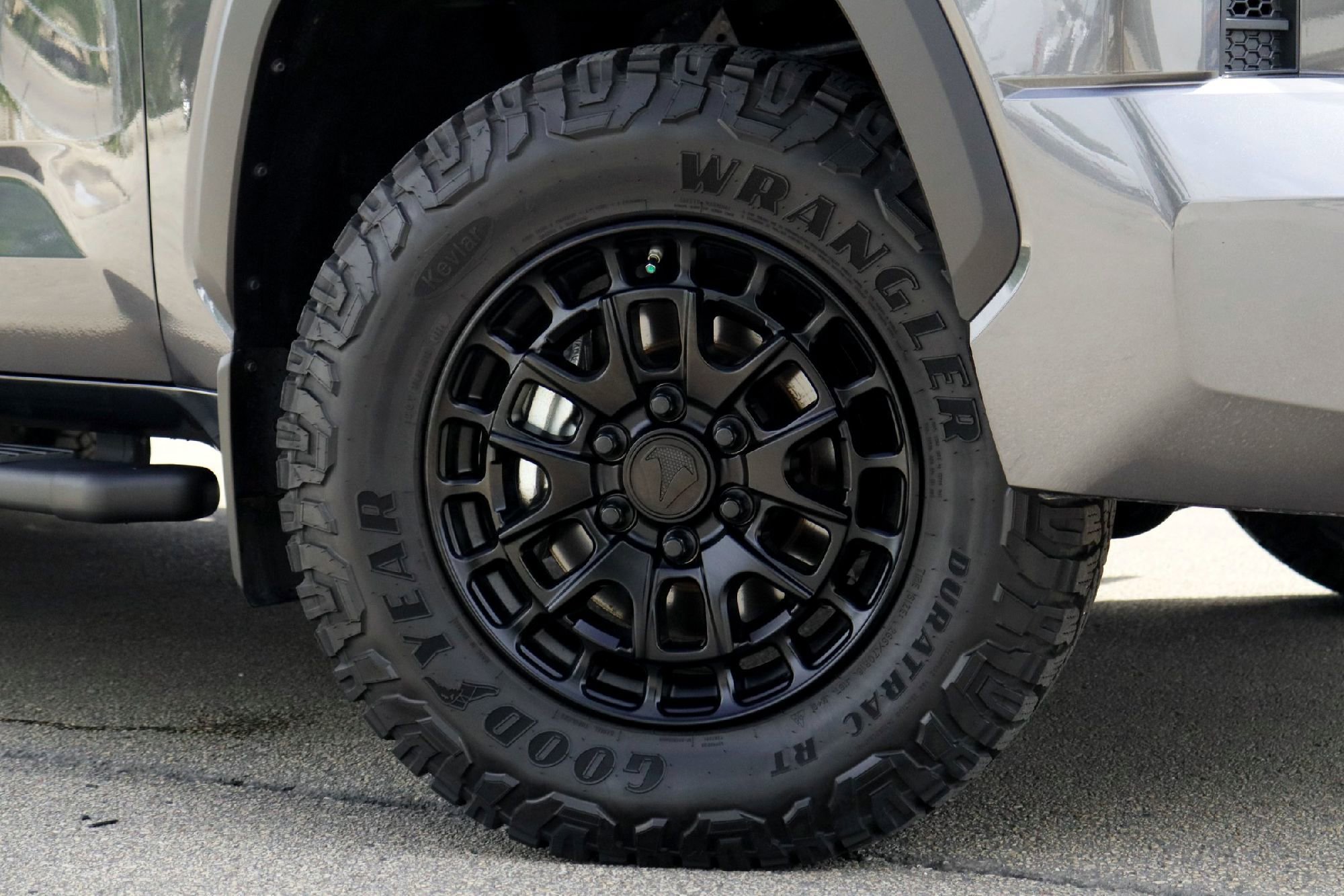 Used 2025 Gray Toyota SR5 image 3