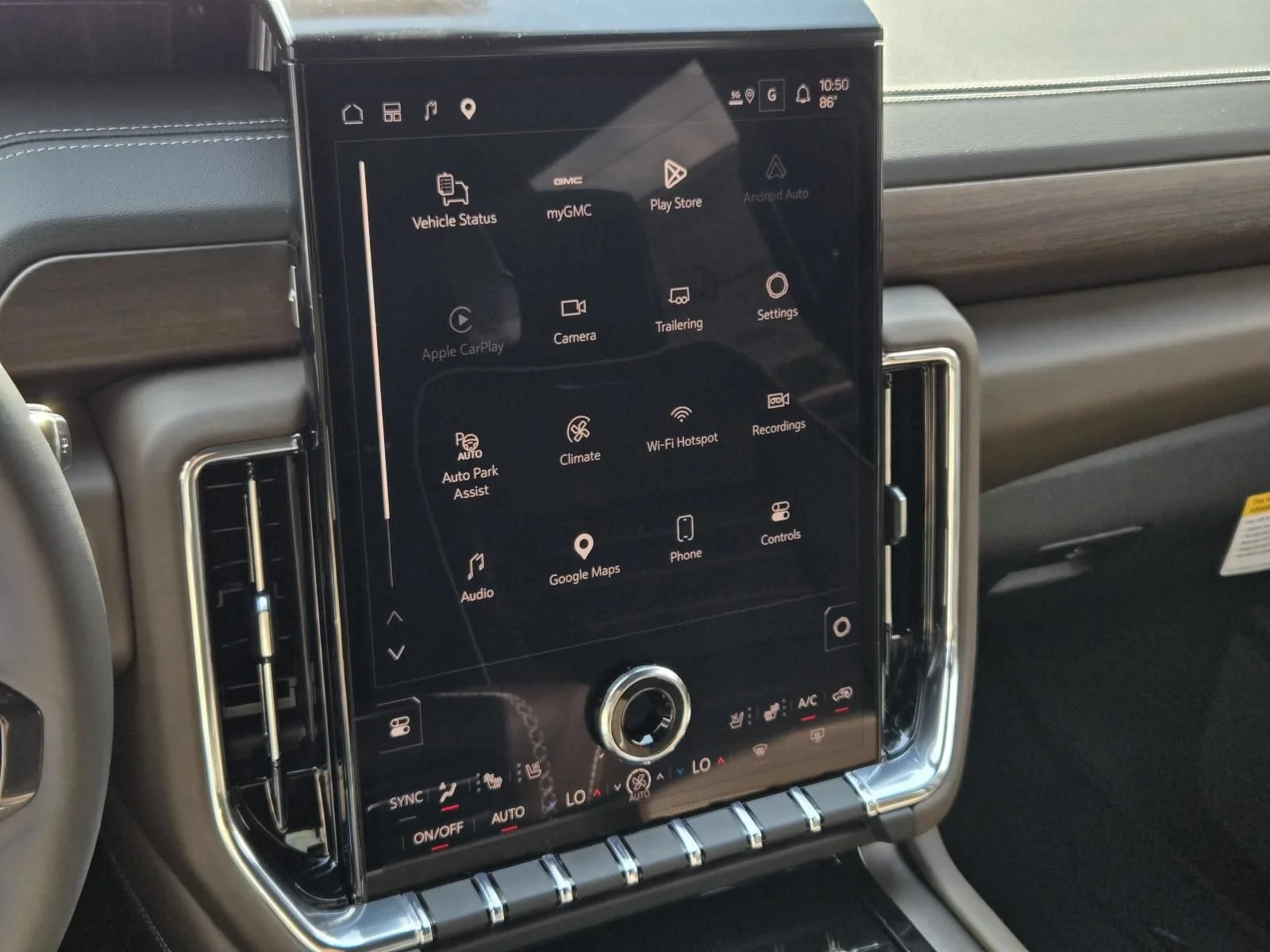 2026 GMC Yukon Denali Ultimate - Photo 11
