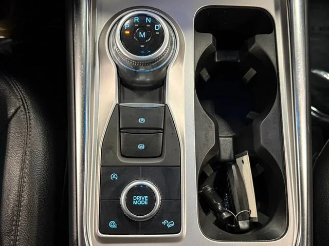 Used 2020 Blue Ford XLT image 26