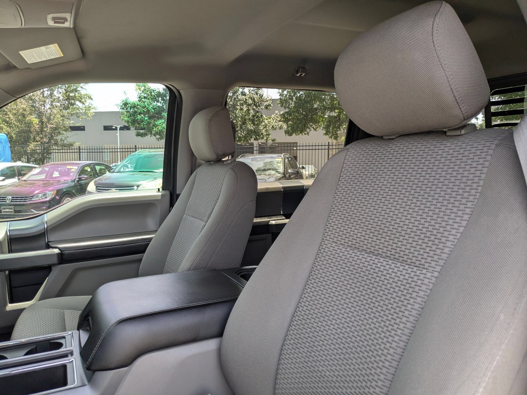 Used 2018 Magnetic Ford XLT image 11