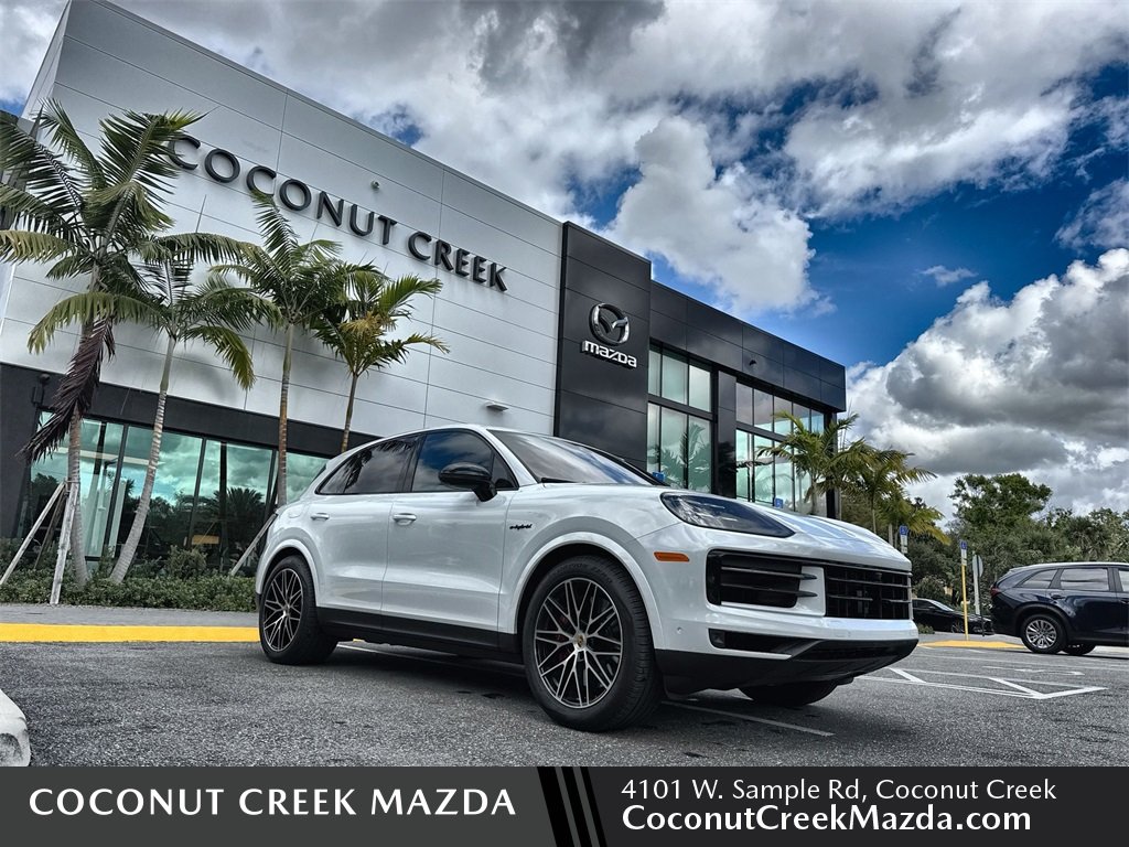 2024 Porsche Cayenne S E-Hybrid