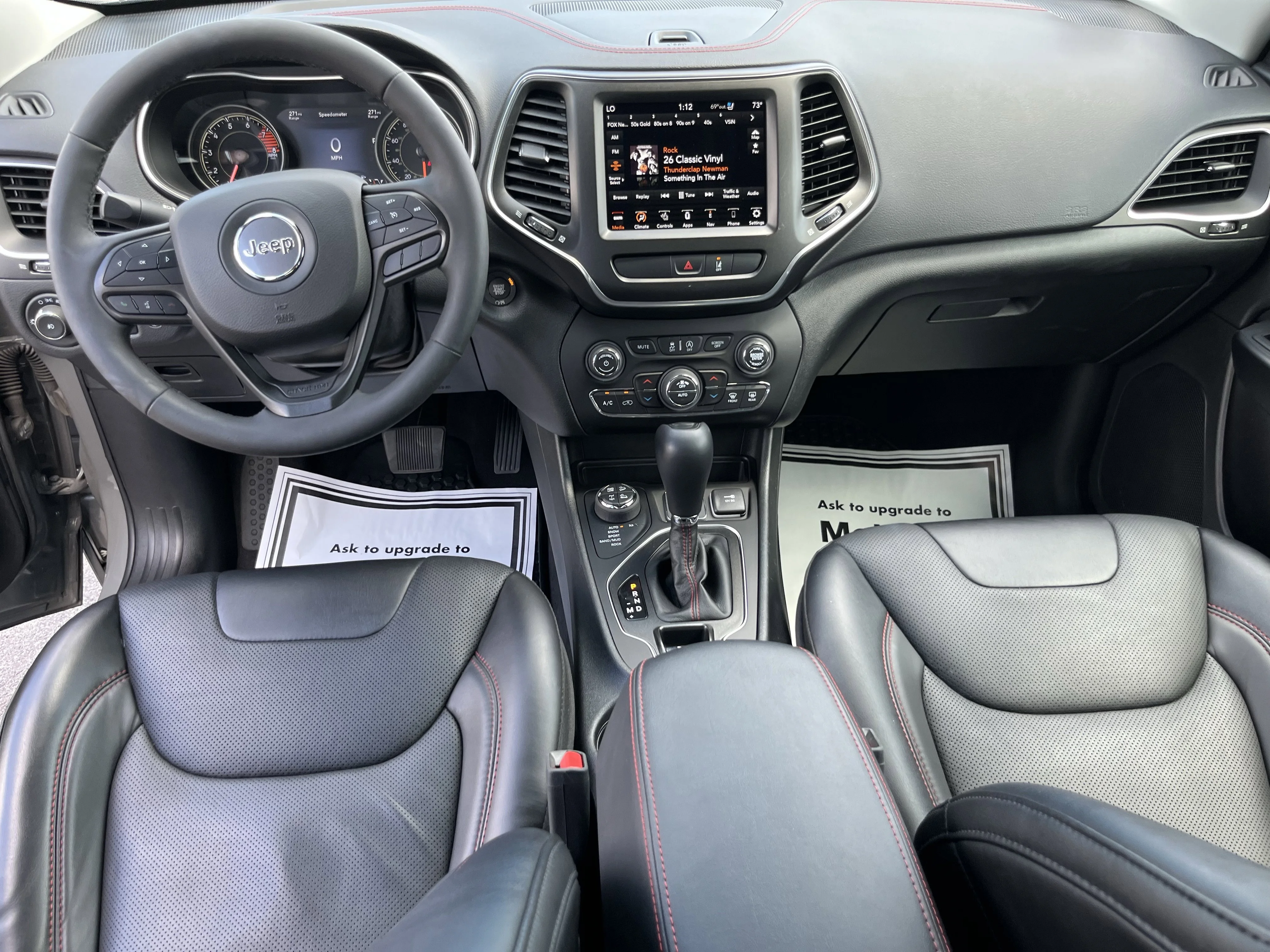 Used 2022 Gray Clearcoat Jeep Trailhawk image 20