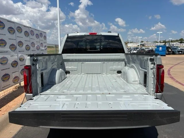 New 2026 Avalanche Ford Lariat image 6