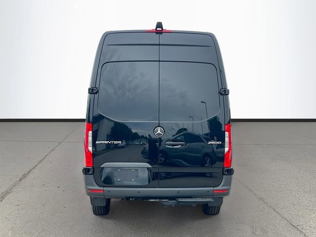 New 2026 Jet Black Mercedes-Benz Cargo 170 WB image 6
