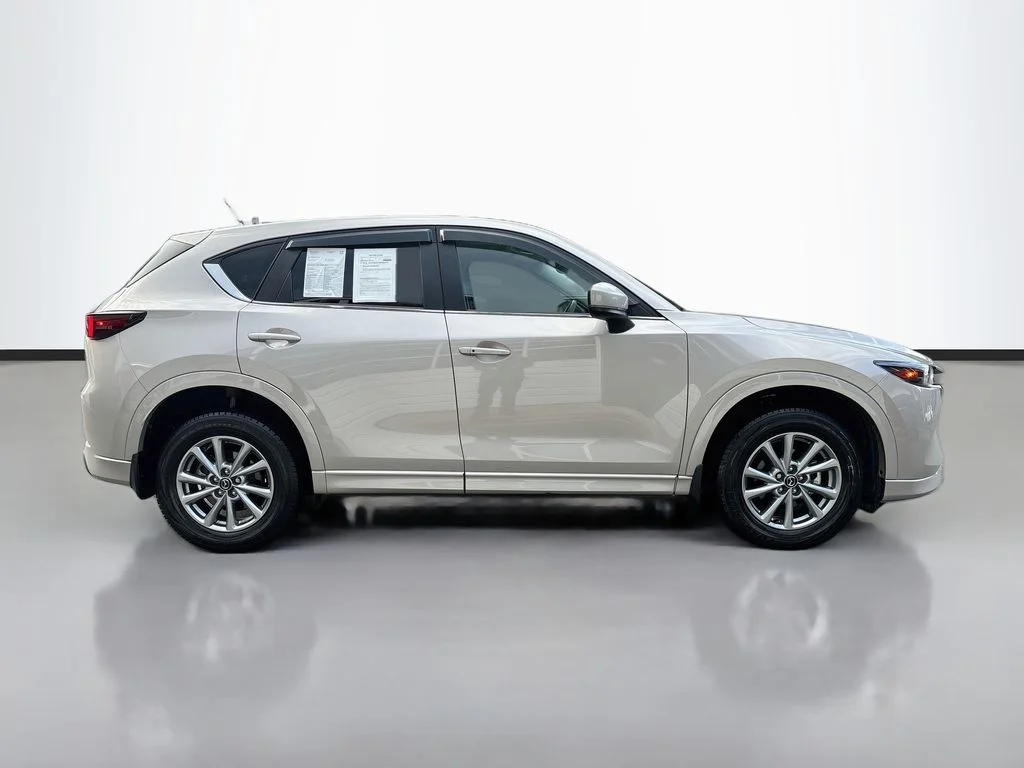 Used 2025 Quartz Metallic Mazda 2.5 S Preferred Package image 8