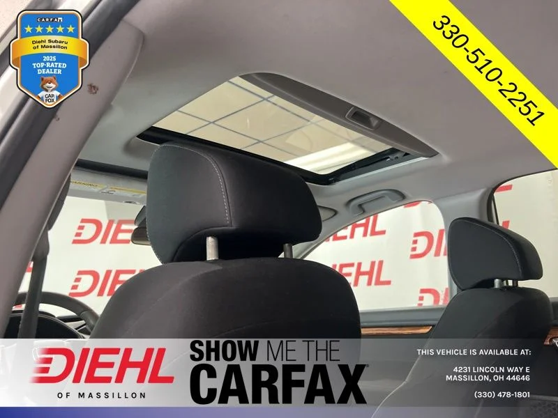 Used 2018 White Honda EX image 21