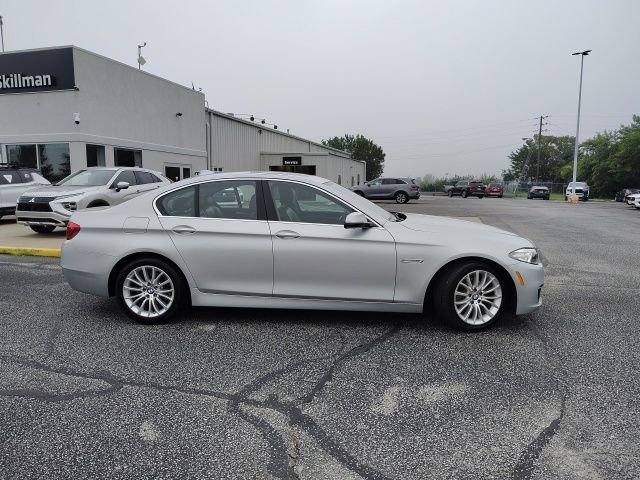 Used 2015 Silver BMW 528i xDrive image 9