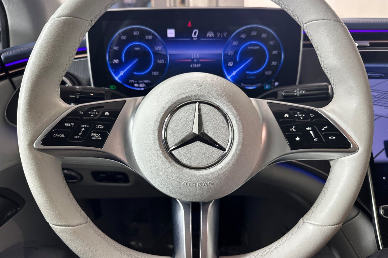 Used 2023 MANUFAKTUR Graphite Grey Magno Mercedes-Benz EQE 350+ image 22