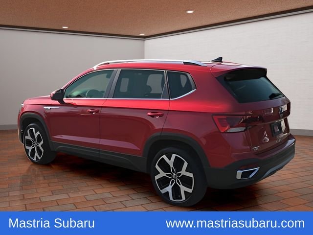 Used 2023 Red Volkswagen 1.5T SEL image 36