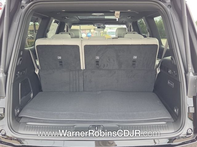 New 2026 High Gloss Black Exterior Paint Jeep Limited image 13