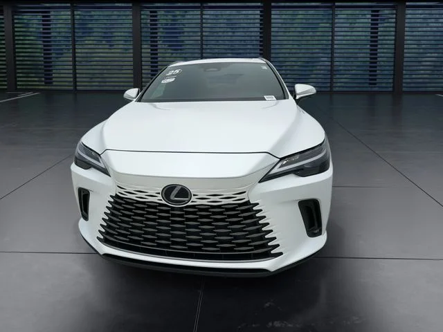 Used 2025 White Lexus 350 Premium image 3