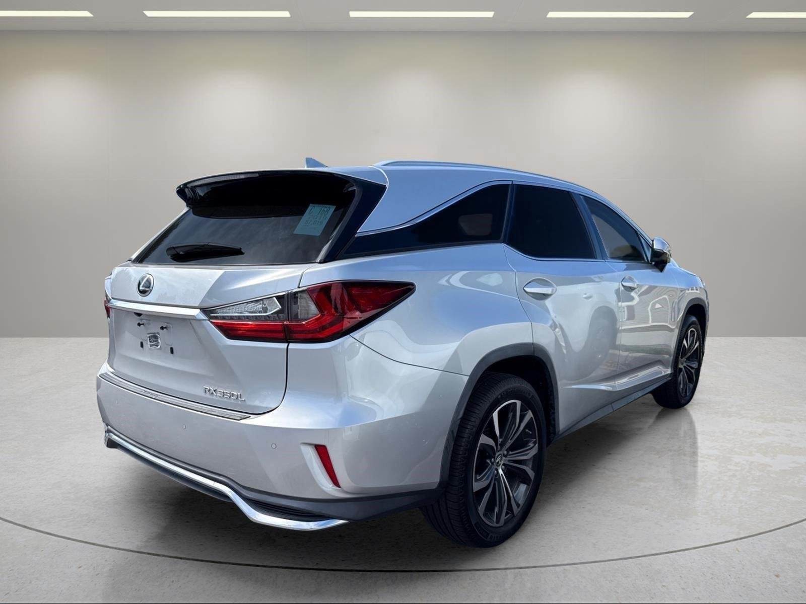 Used 2019 Silver Lining Metallic Lexus RX 350L Premium image 14