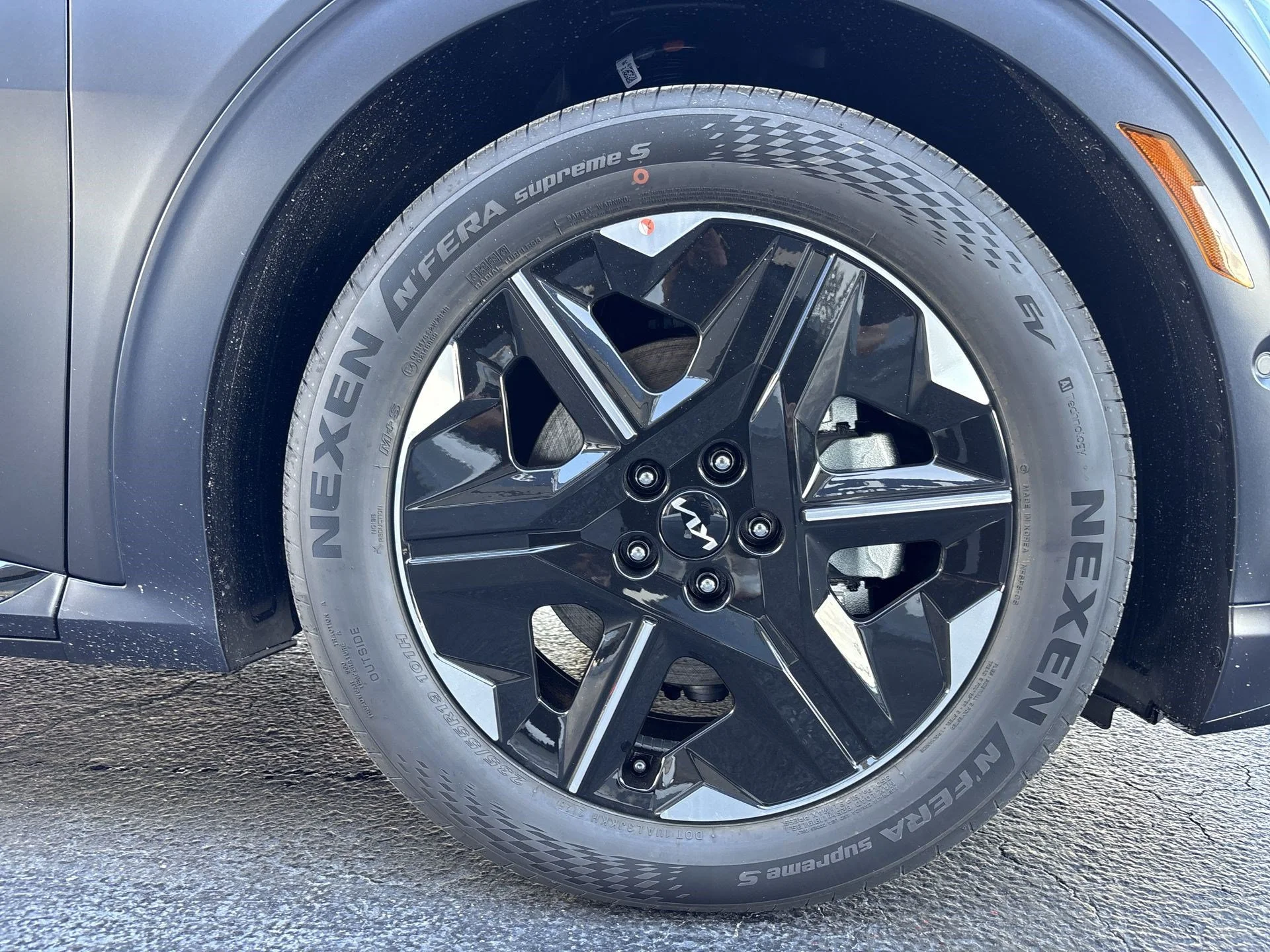 New 2026 Panthera Metal Matte Kia GT-LINE image 11