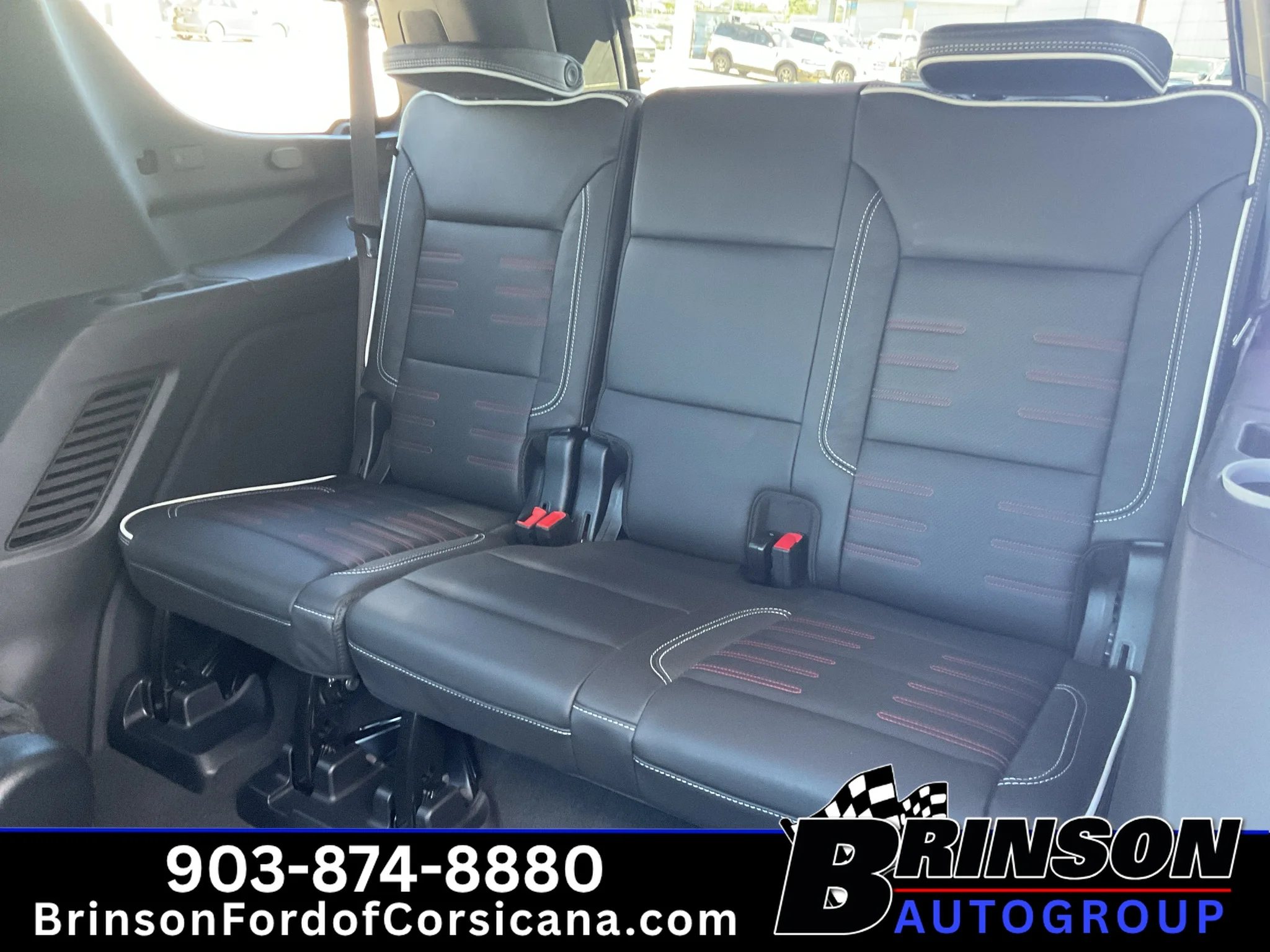 Used 2025 Summit White GMC AT4 Ultimate image 18