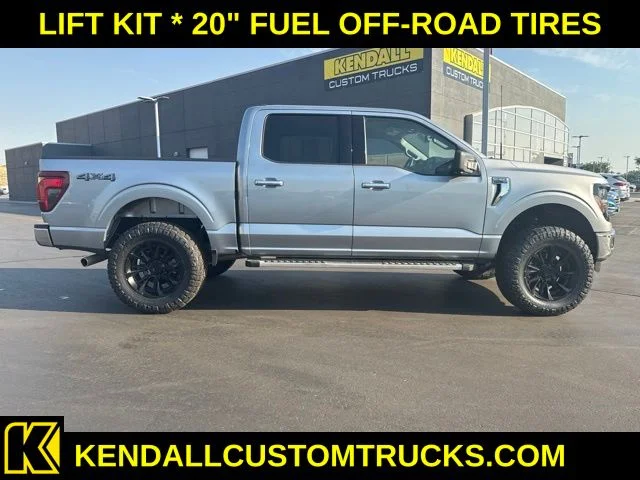 Used 2024 Silver Ford XLT image 1