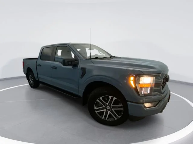 Used 2023 Blue Ford XL image 1