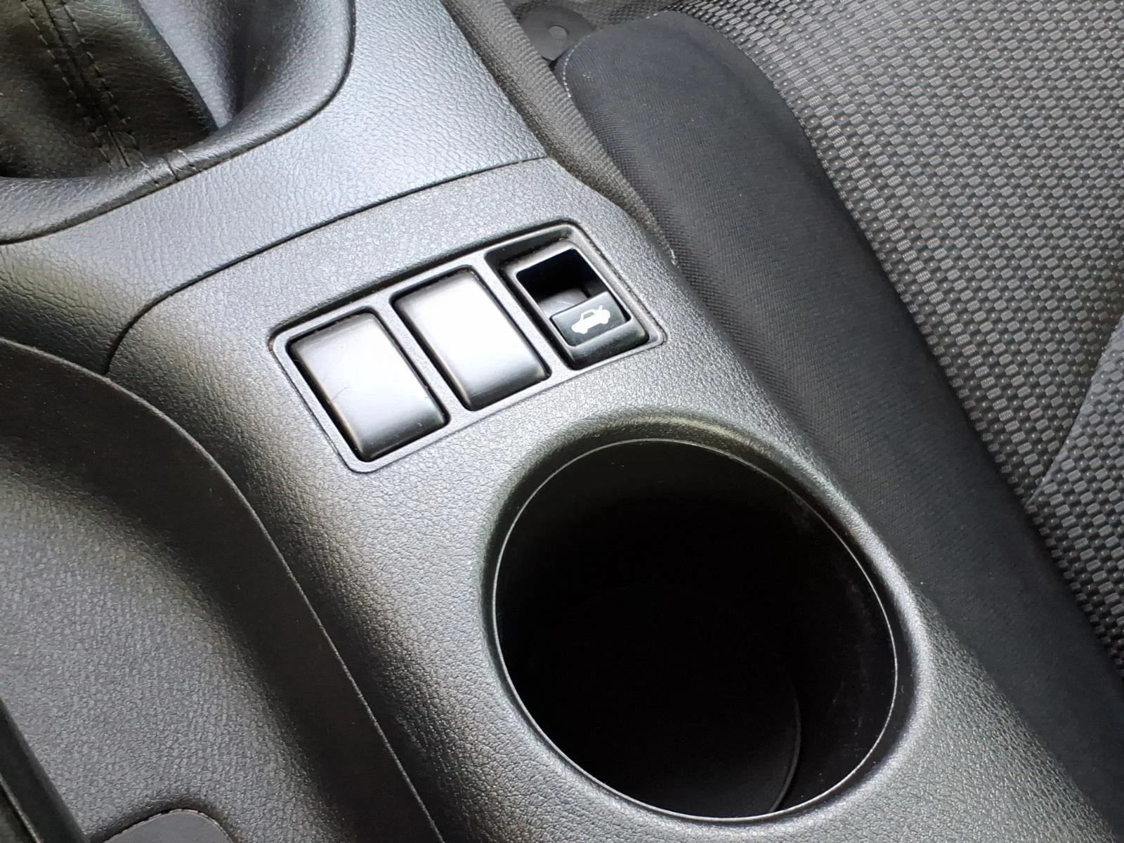 Used 2024 Gun Metallic Nissan Sport image 21