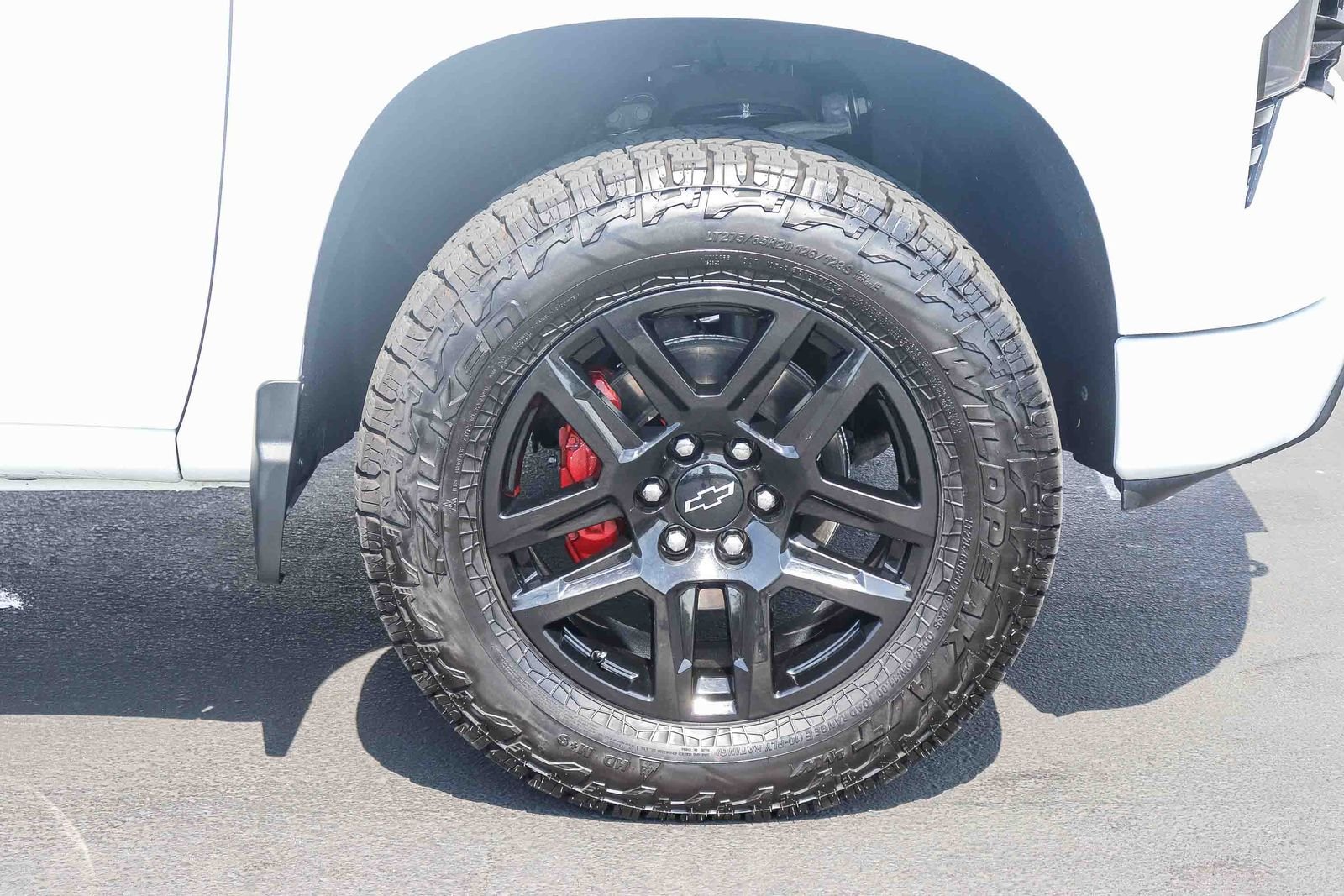 Used 2022 Summit White Chevrolet Custom image 11