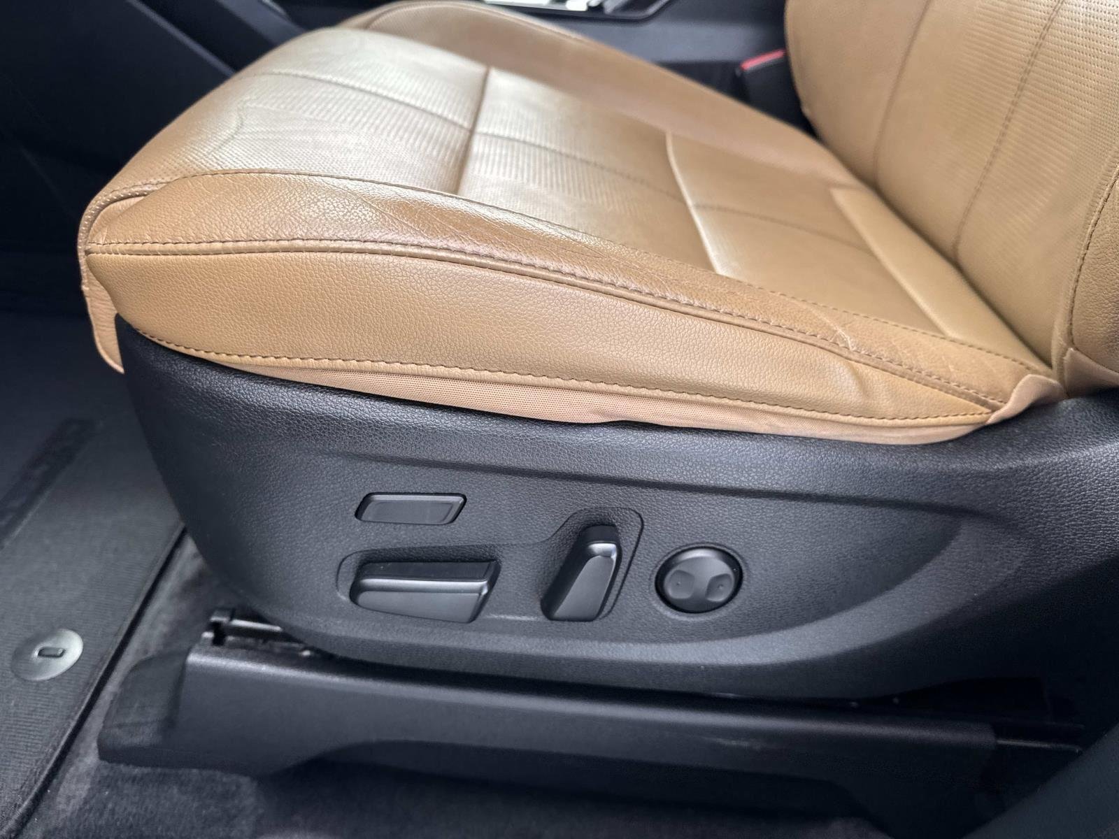 Used 2020 Ebony Black Kia SX image 17