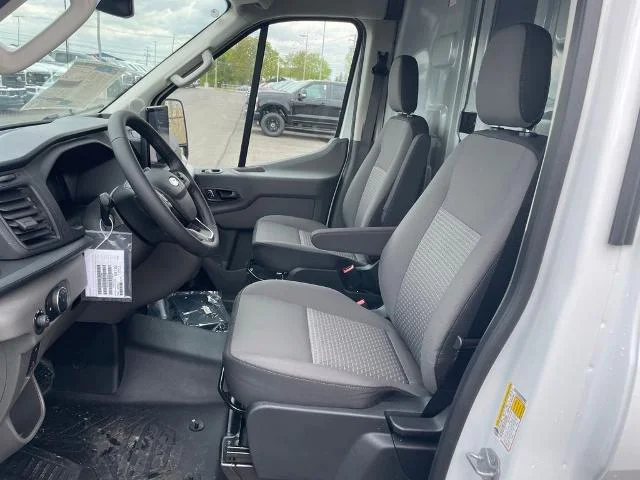New 2026 Oxford White Ford Cargo Van image 35