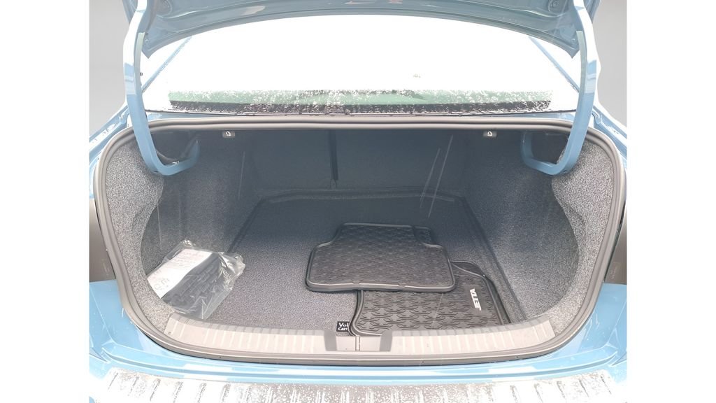 New 2026 Blue Volkswagen 1.5T SE image 27