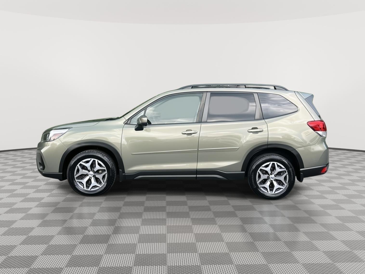 Used 2019 Jasper Green Metallic Subaru Premium image 8