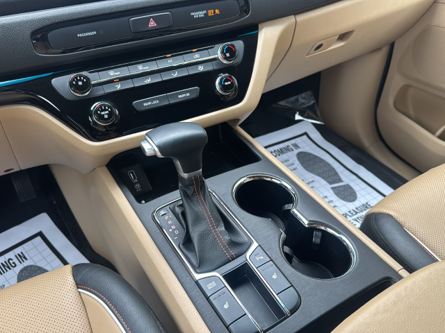 Used 2020 Black Kia EX image 22