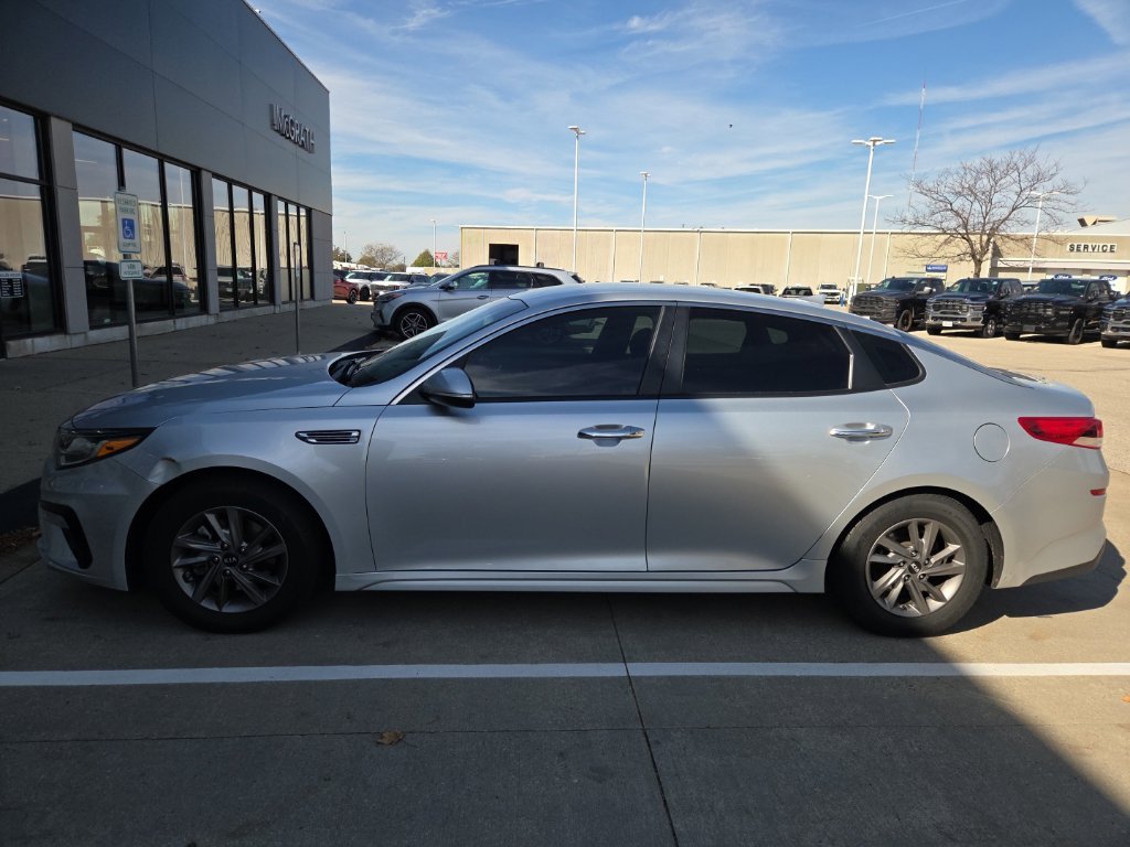Used 2020 Silver Kia LX image 4