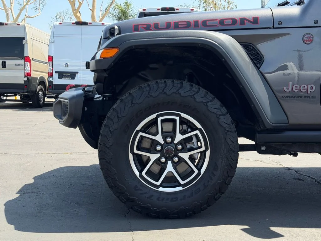 Certified Used 2025 Gray Jeep Rubicon image 21
