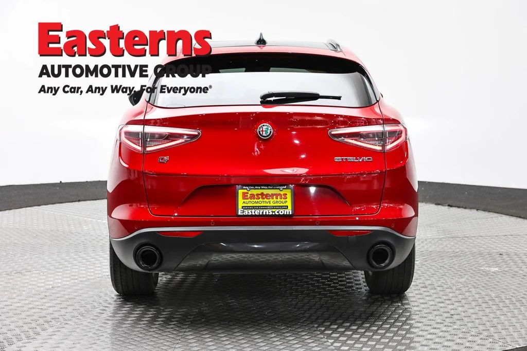 Used 2024 Red Alfa Romeo Sprint image 6
