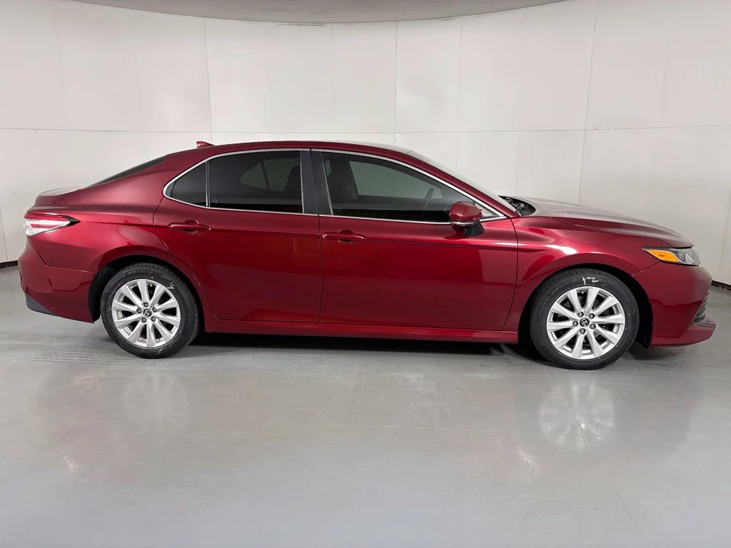 Used 2020 Red Toyota LE image 9