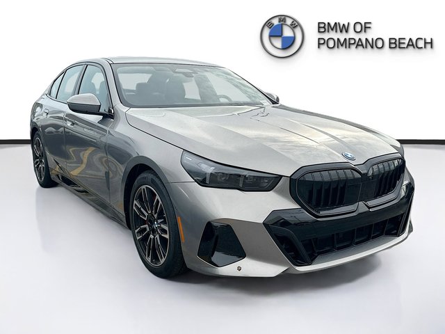 2026 BMW 5 Series 550e xDrive